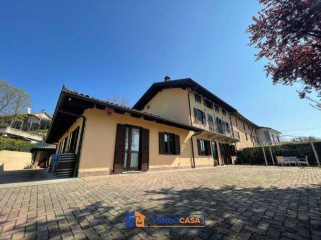 Villa Indipendente in vendita a Piemonte, Asti