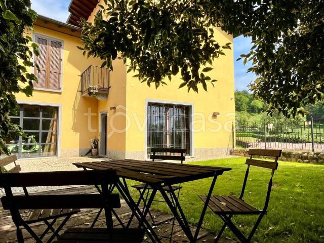 Villa Indipendente in vendita a Vescogna, Calco
