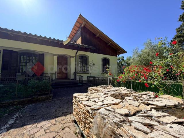 Villa Indipendente in vendita a Calenzano, Toscana