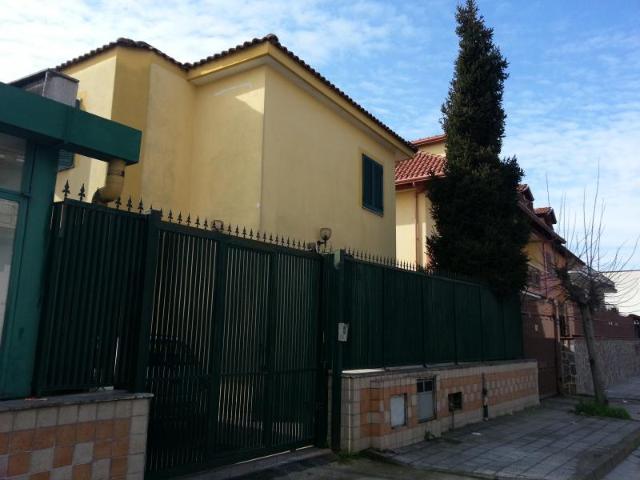 Villa Indipendente in vendita a San Pietro, Calvizzano
