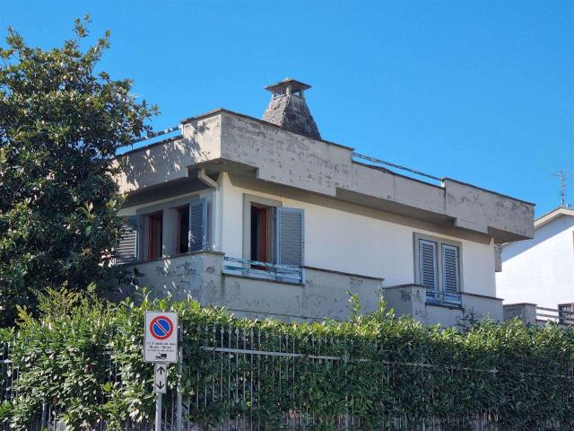 Villa Indipendente in vendita a Campi Bisenzio, Toscana