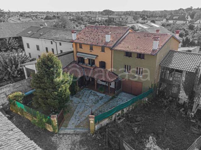Villa Indipendente in vendita a Campoformido / Cjampfuarmit, Udine / Udin / Videm