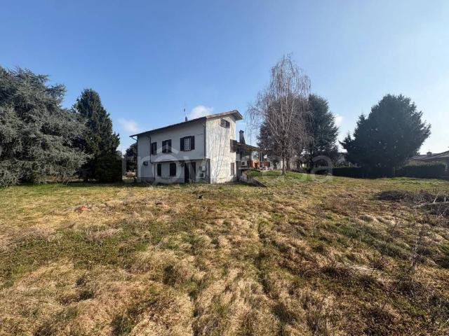 Villa Indipendente in vendita a Capriate San Gervasio, Lombardia