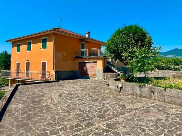 Villa Indipendente in vendita a Carasco, Liguria