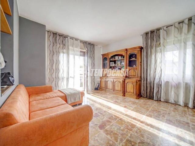 Villa Indipendente in vendita a Carnago, Lombardia