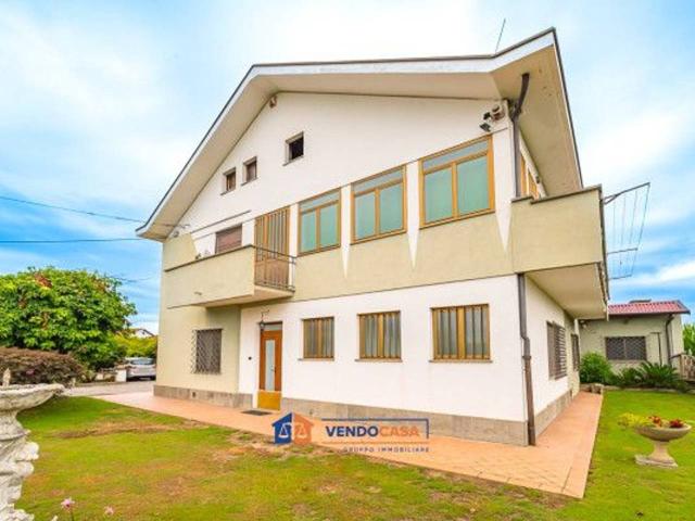 Villa Indipendente in vendita a Piemonte, Cuneo