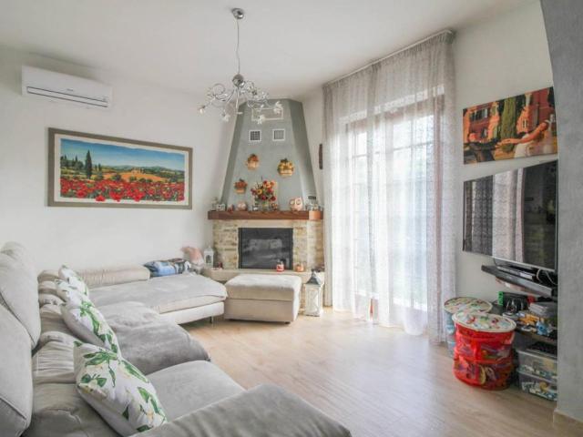 Villa Indipendente in vendita a Cascina, Toscana