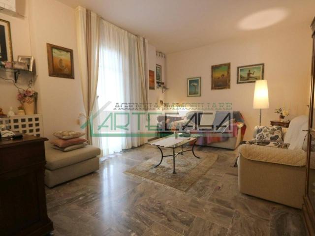 Villa Indipendente in vendita a Navacchio, Cascina