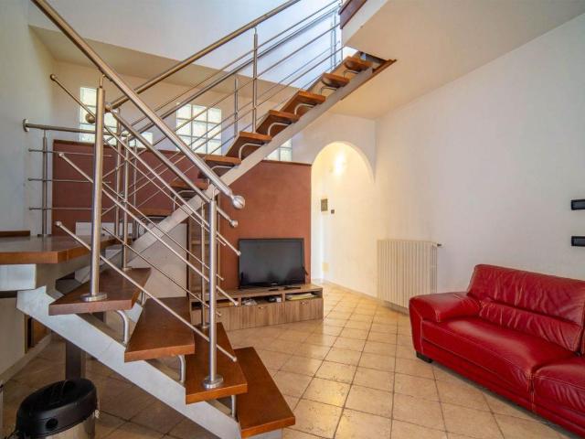 Villa Indipendente in vendita a Cascina, Toscana