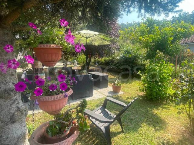 Villa Indipendente in vendita a Castell'Alfero, Asti