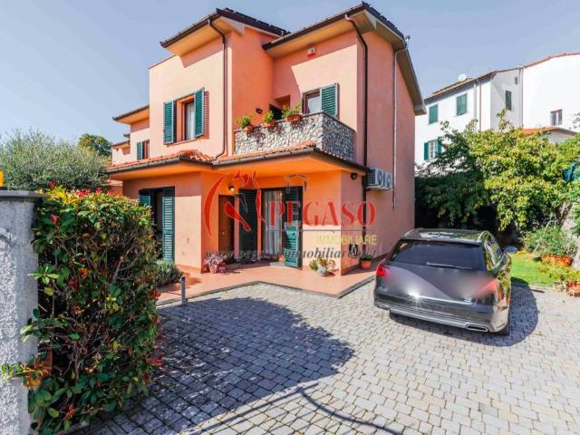Villa Indipendente in vendita a Uzzano E Castello, Toscana