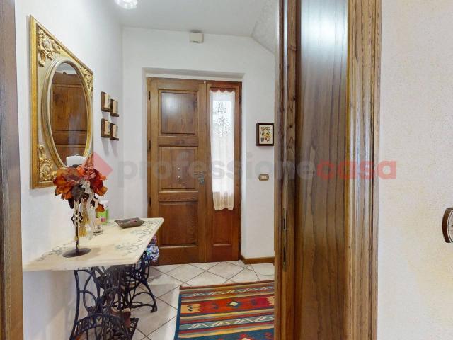 Villa Indipendente in vendita a Unione Comuni Garfagnana, Castelnuovo Di Garfagnana