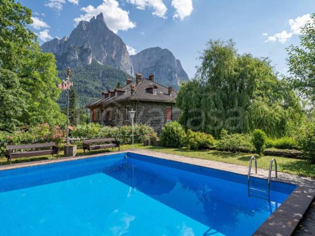 Villa Indipendente in vendita a Seis am Schlern - Siusi allo Sciliar, Kastelruth - Castelrotto