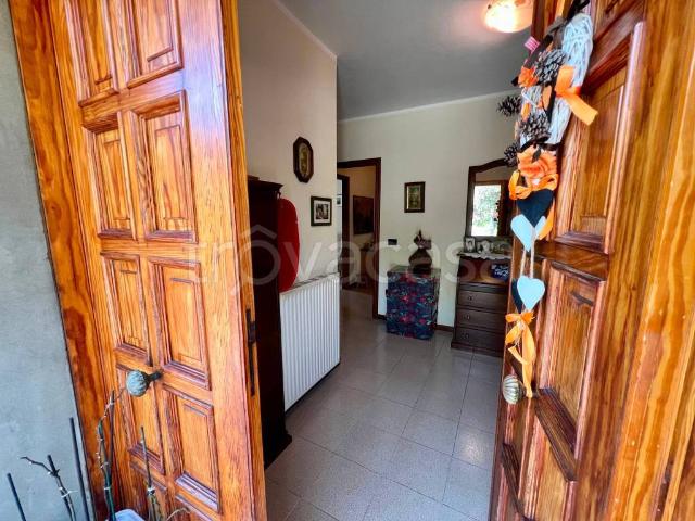 Villa Indipendente in vendita a Castiglione Chiavarese, Liguria