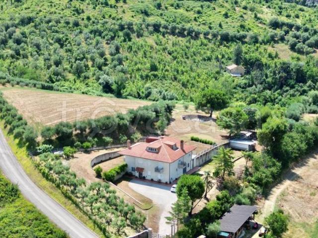 Villa Indipendente in vendita a Marche, Ascoli Piceno