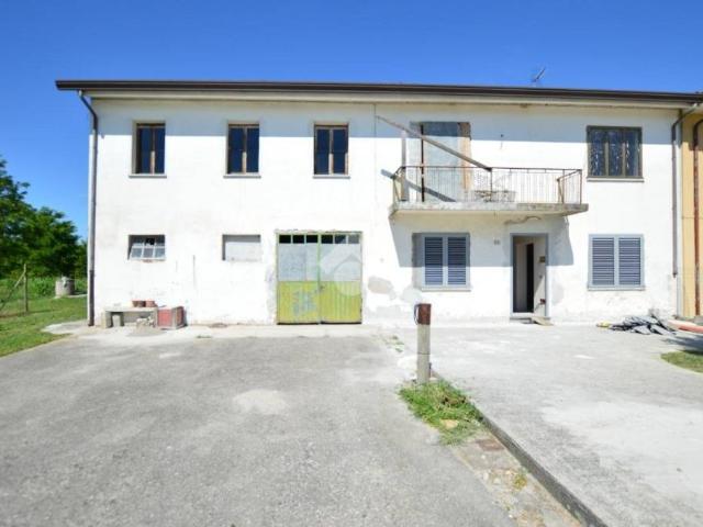 Villa Indipendente in vendita a Ceggia, Veneto