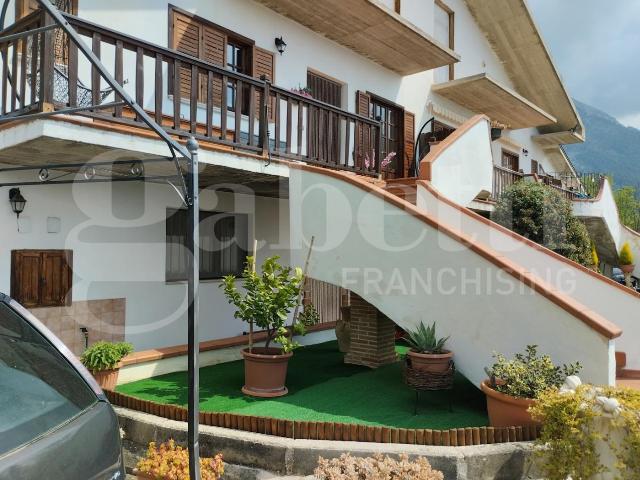 Villa Indipendente in vendita a Celano, L'Aquila