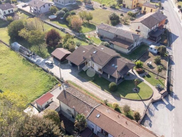 Villa Indipendente in vendita a Unione Alto Ferrarese, Cento