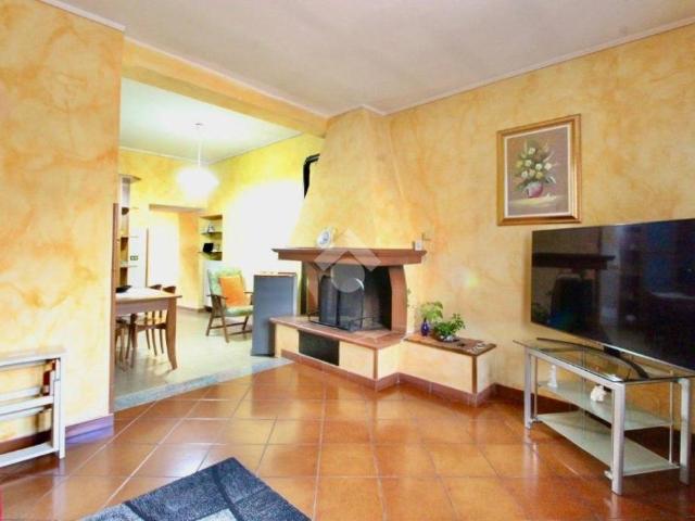 Villa Indipendente in vendita a Lamporecchio, Toscana