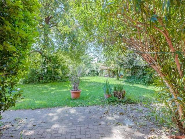 Villa Indipendente in vendita a Asnago di Cermenate, Cermenate