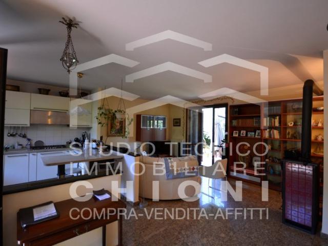 Villa Indipendente in vendita a Cervaiolo, Montignoso