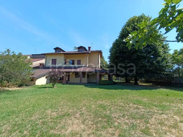 Villa Indipendente in vendita a Cervesina, Lombardia
