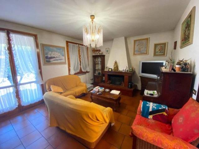 Villa Indipendente in vendita a Castiglione di Cervia, Cervia