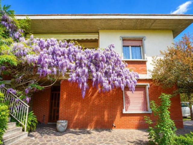 Villa Indipendente in vendita a Cascina San Luigi, Chiari