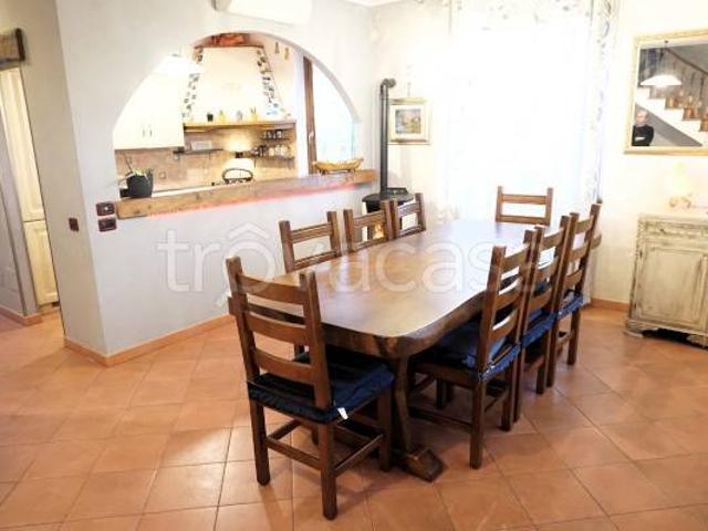 Villa Indipendente in vendita a Chignolo D'isola, Lombardia