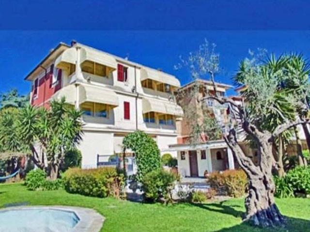 Villa Indipendente in vendita a San Salvatore, Cogorno