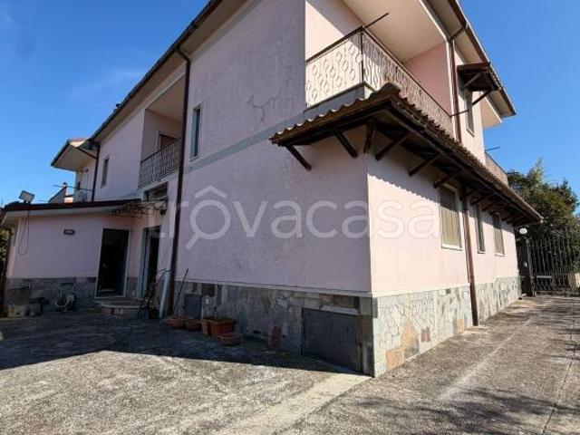Villa Indipendente in vendita a Roma Capitale, Lazio
