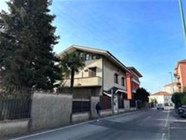 Villa Indipendente in vendita a San Giuliano Monzese, Cologno Monzese