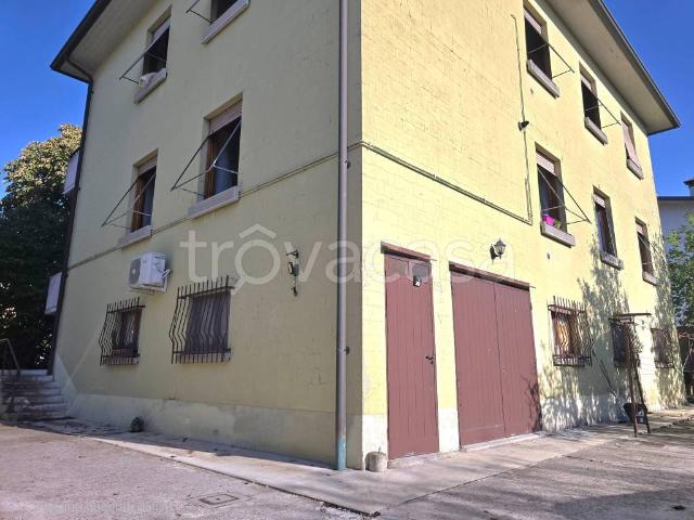 Villa Indipendente in vendita a Colorno, Parma