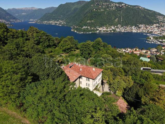 Villa Indipendente in vendita a Cardano, Como