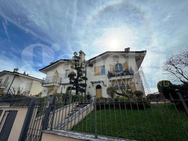 Villa Indipendente in vendita a Comunità montana della valle Trompia, Concesio