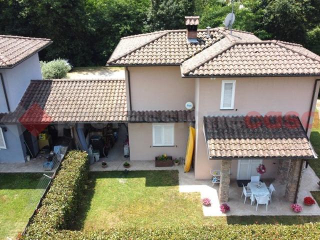 Villa Indipendente in vendita a Unione dei comuni Media Valle del Serchio, Coreglia Antelminelli