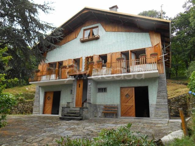 Villa Indipendente in vendita a Unione Montana di Comuni delle Valli di Lanzo, Ceronda e Casternone, Piemonte
