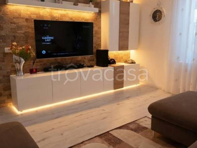 Villa Indipendente in vendita a Mariano al Brembo, Dalmine