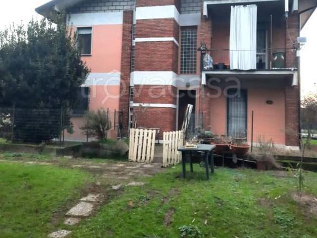 Villa Indipendente in vendita a Dello, Lombardia