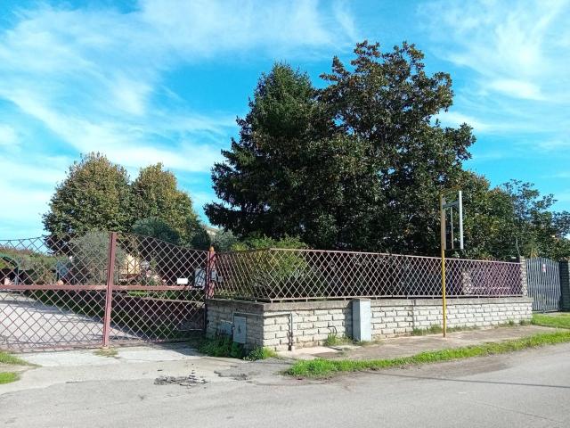 Villa Indipendente in vendita a Fabrica Di Roma, Lazio