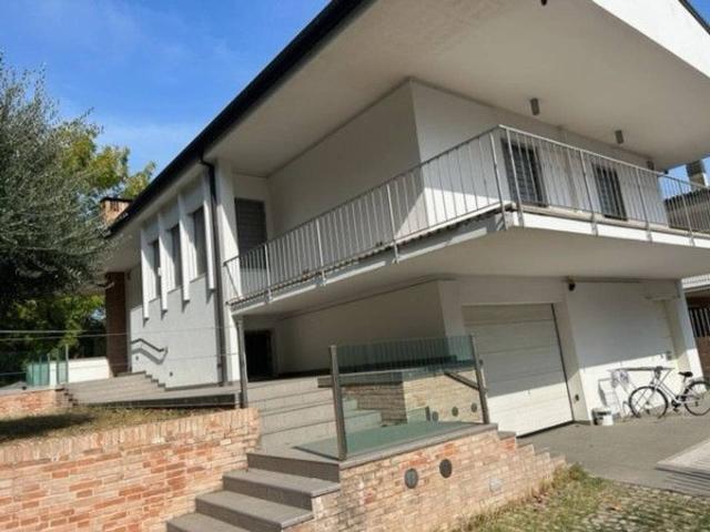 Villa Indipendente in vendita a Unione della Romagna Faentina, Faenza
