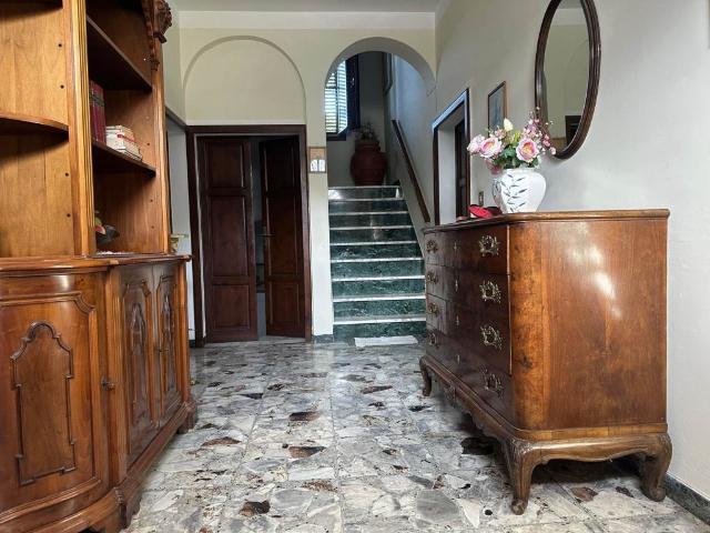 Villa Indipendente in vendita a Fauglia, Toscana