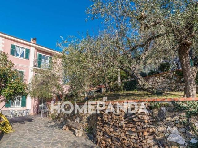 Villa Indipendente in vendita a Calvisio, Finale Ligure