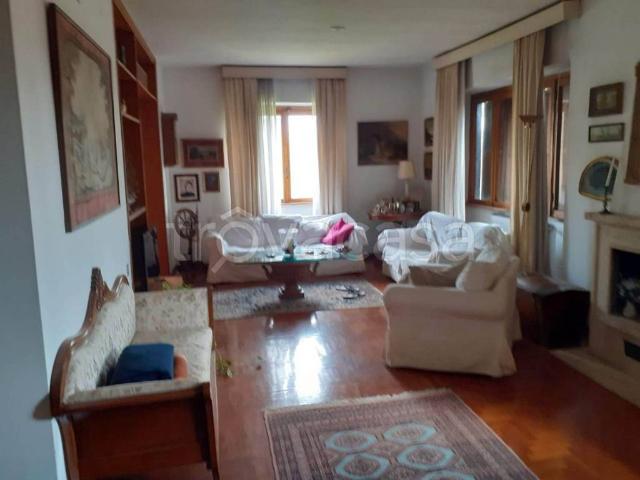 Villa Indipendente in vendita a Castel de Ceveri, Roma Capitale