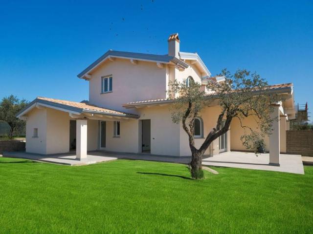 Villa Indipendente in vendita a Roma Capitale, Lazio
