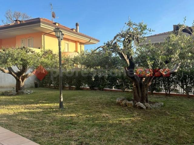 Villa Indipendente in vendita a Formia, Vindicio Di Formia