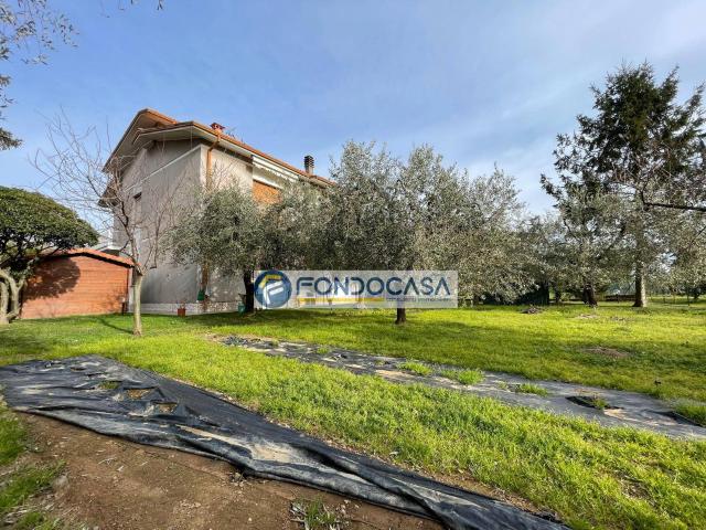 Villa Indipendente in vendita a Unione di comuni Montana Lunigiana, Fosdinovo