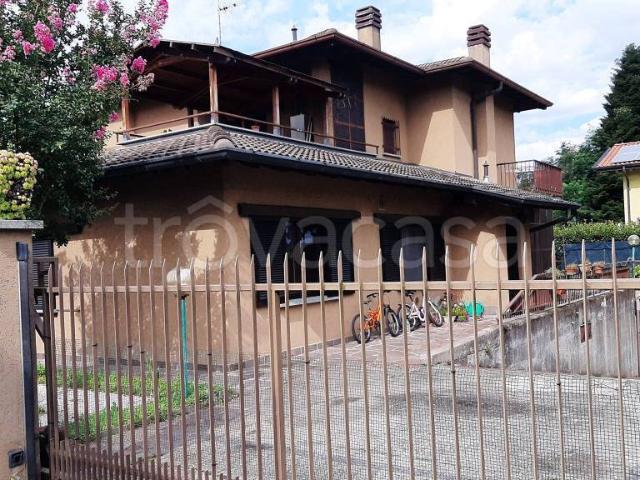 Villa Indipendente in vendita a Comunità Montana Valli del Verbano, Gavirate