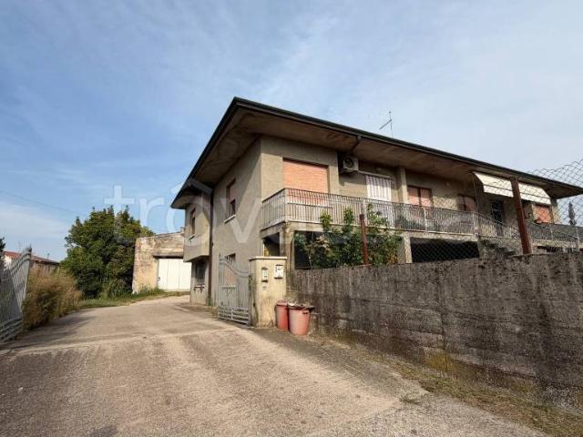 Villa Indipendente in vendita a Correzzo, Verona