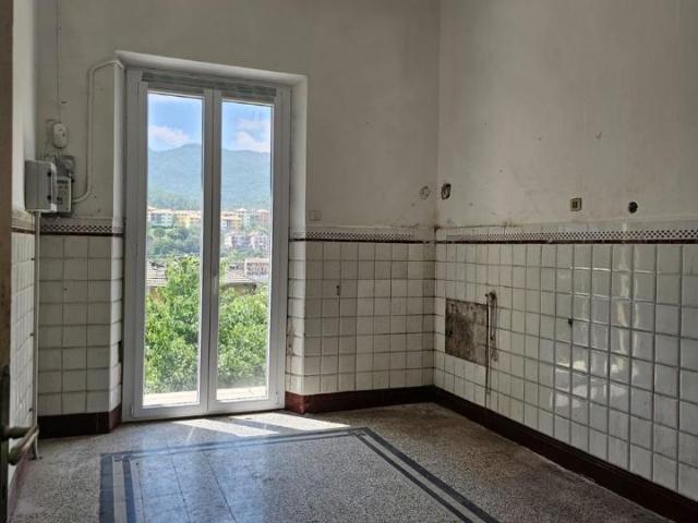 Villa Indipendente in vendita a Val Polcevera, Serra Riccò